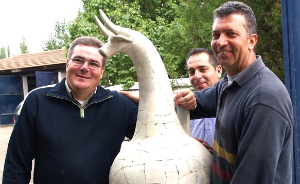The bull’s head vase unearthed during excavations on its way to the Boğazköy Musuem (2008)